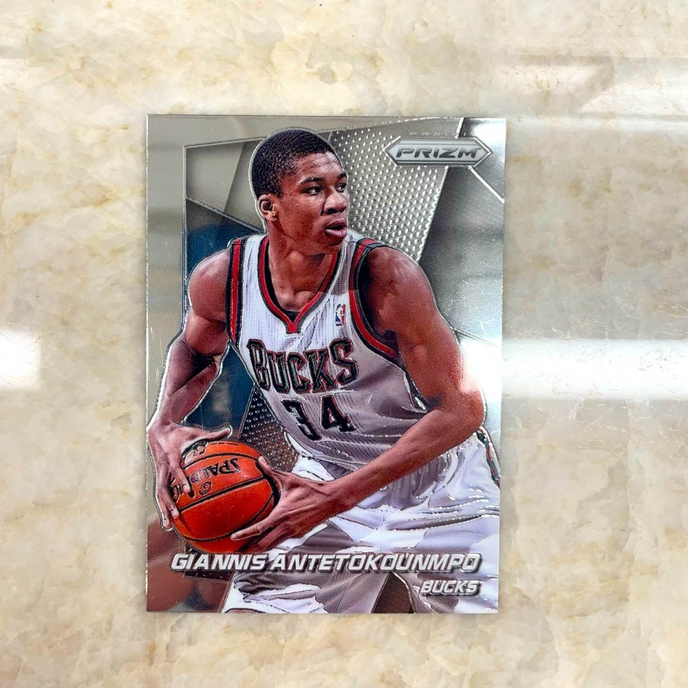 Giannis Antetokounmpo 2nd year Basketball card. Prizm